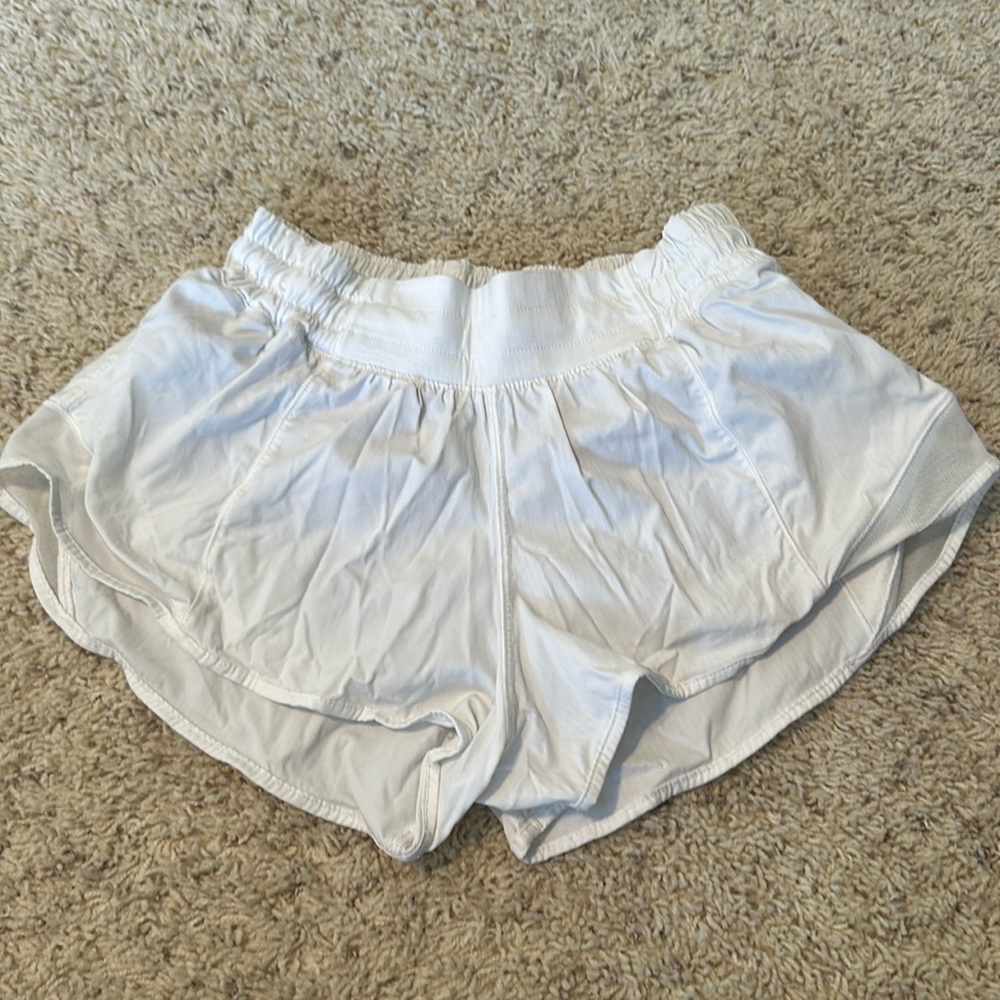 Lululemon 2.5 inch Hotty Hot Shorts.